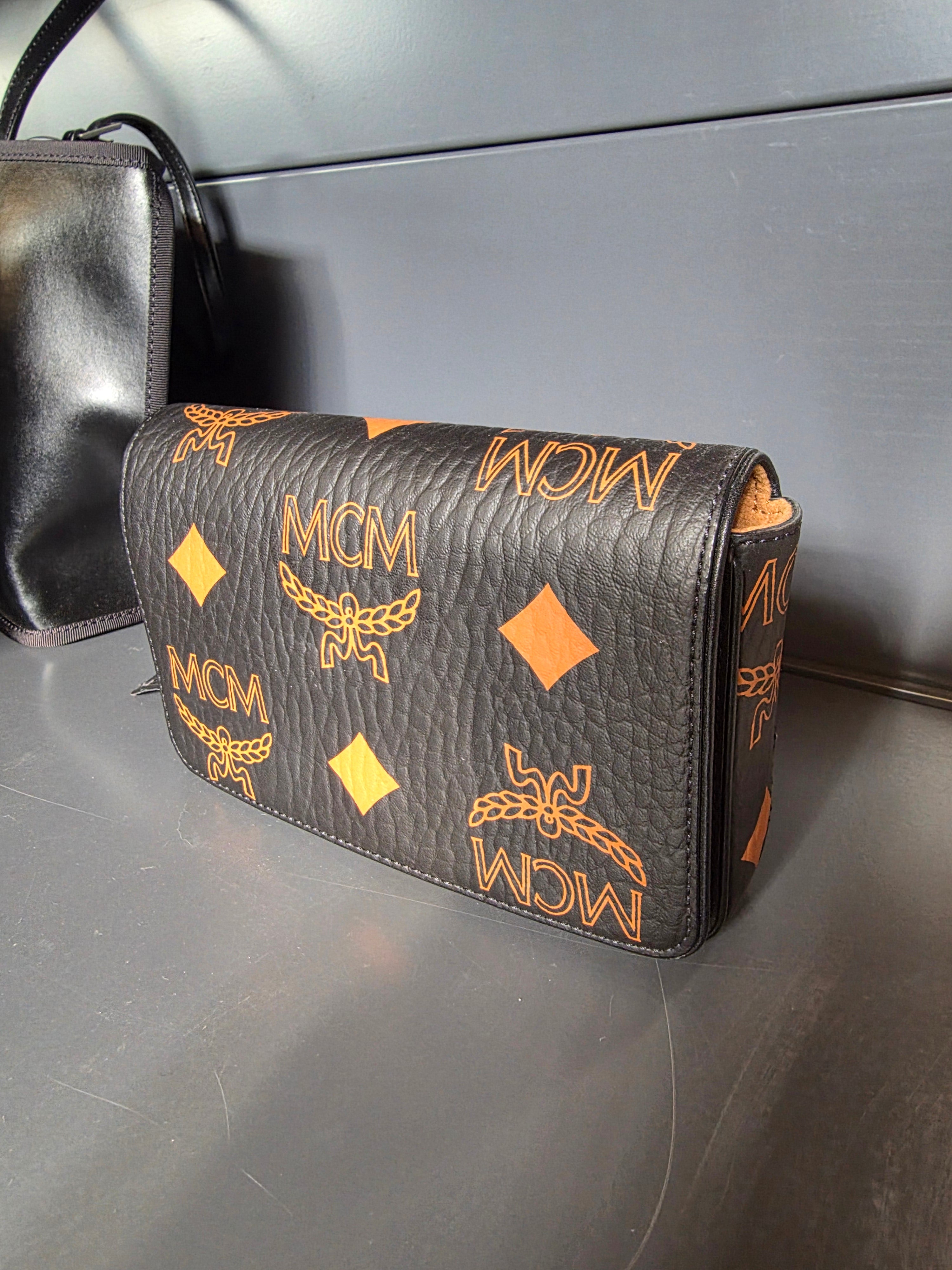 MCM kleine Crossbody Monogram BLACK/BRAUN