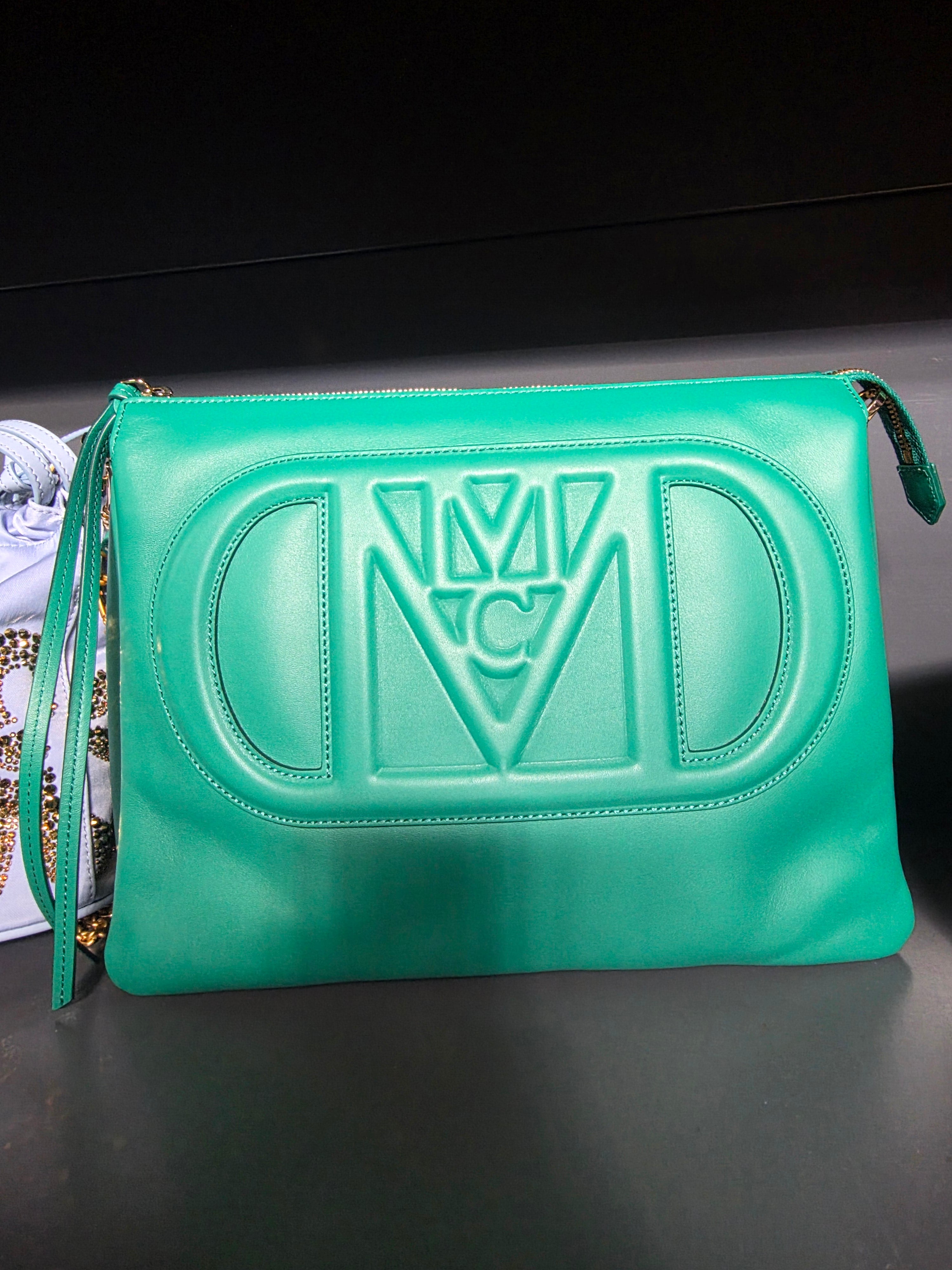 MCM TASCHE GRÜN